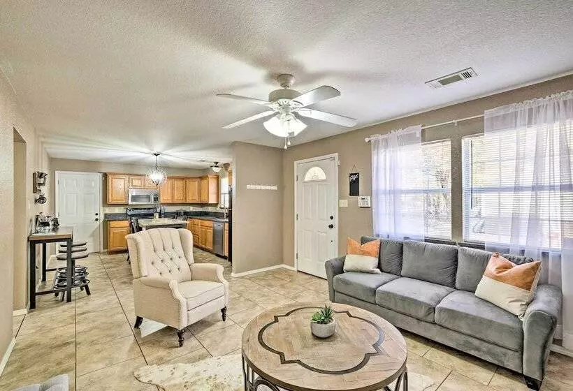 2 Mi To Historic Sites: Cozy Fort Smith Home!