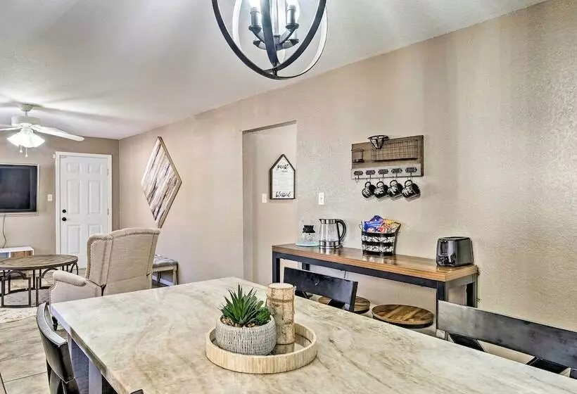 2 Mi To Historic Sites: Cozy Fort Smith Home!