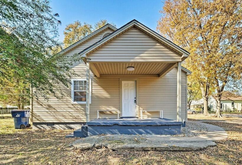 2 Mi To Historic Sites: Cozy Fort Smith Home!
