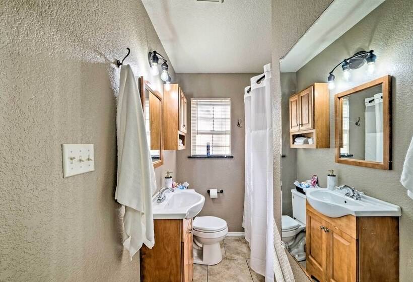 2 Mi To Historic Sites: Cozy Fort Smith Home!