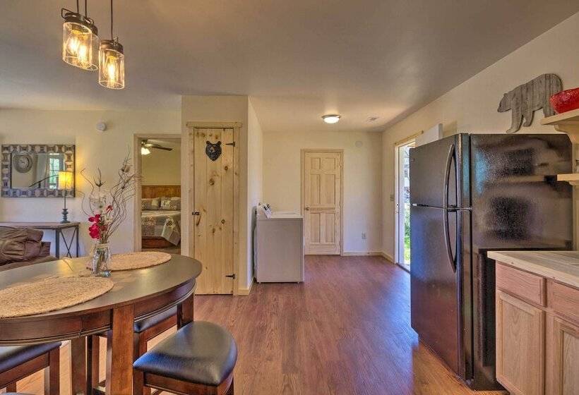 Bears Den Cabin W/ Porch ~ 5 Mi To Bryson City!