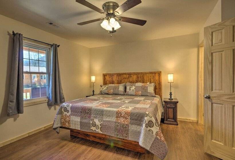 Bears Den Cabin W/ Porch ~ 5 Mi To Bryson City!