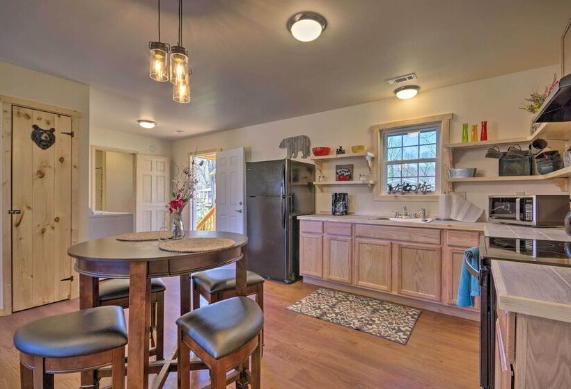 Bears Den Cabin W/ Porch ~ 5 Mi To Bryson City!