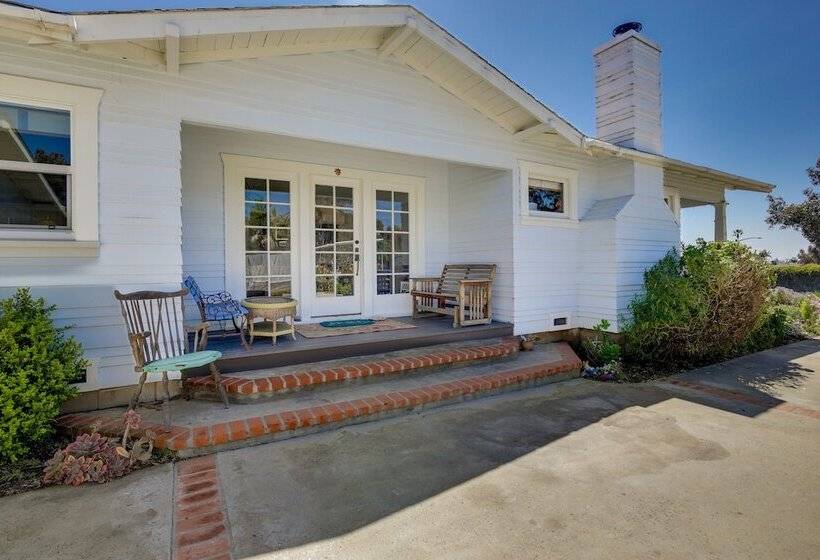 Beautiful South Oceanside Bungalow: 1 Mi To Beach!