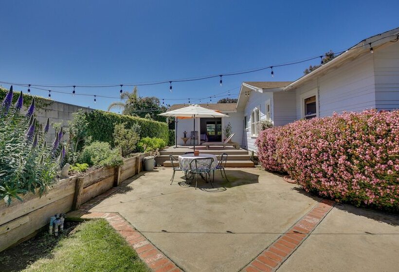 Beautiful South Oceanside Bungalow: 1 Mi To Beach!