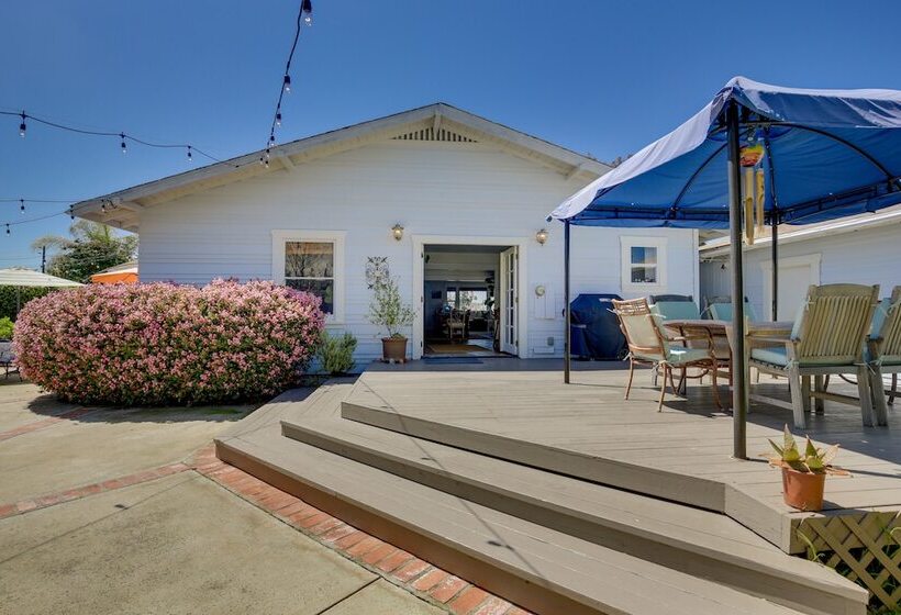 Beautiful South Oceanside Bungalow: 1 Mi To Beach!