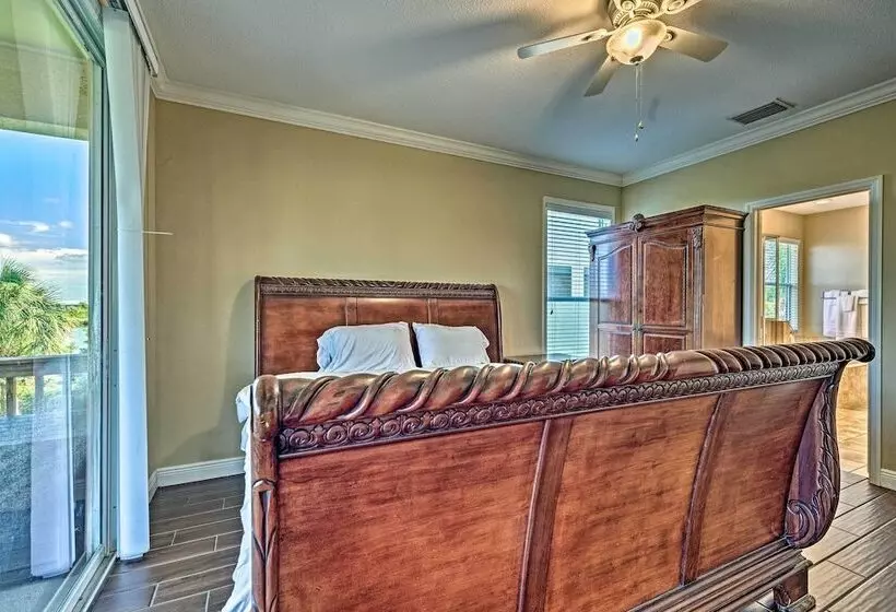 Bright Bayfront Home < 2 Mi To Hernando Beach!