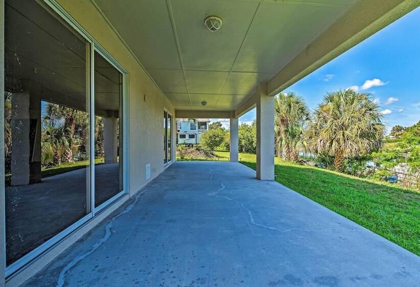 Bright Bayfront Home < 2 Mi To Hernando Beach!