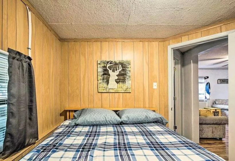 Cabana Luna  Cabin W/ Deck, Swing & Fire Pit!