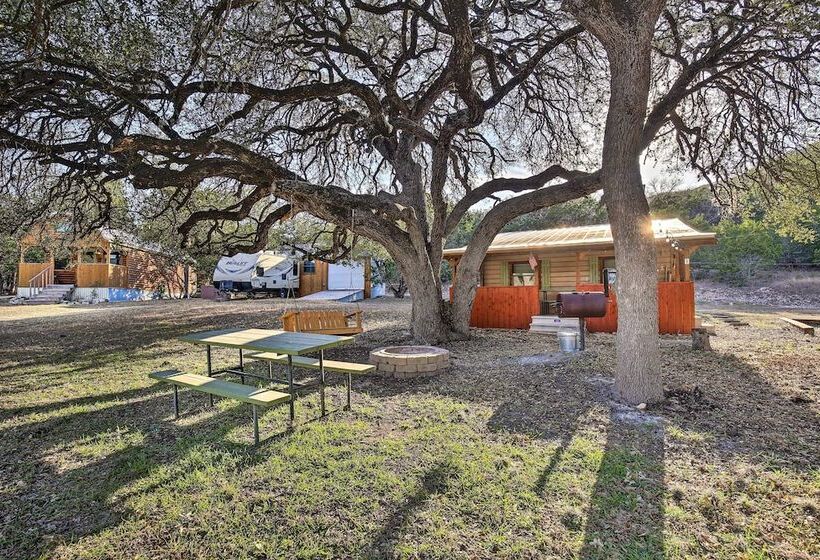 Cabana Luna  Cabin W/ Deck, Swing & Fire Pit!