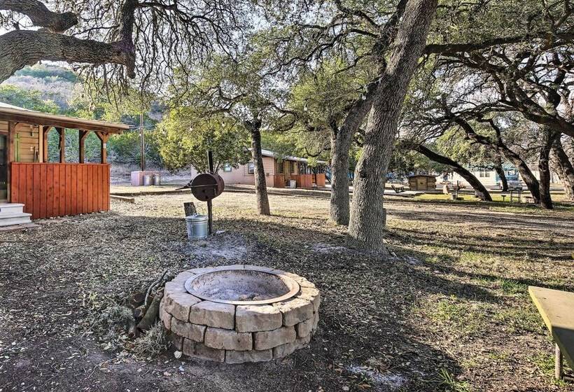 Cabana Luna  Cabin W/ Deck, Swing & Fire Pit!