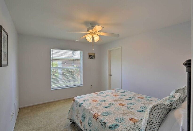 Cape Coral Home W/ Spacious Patio & Private Pool!