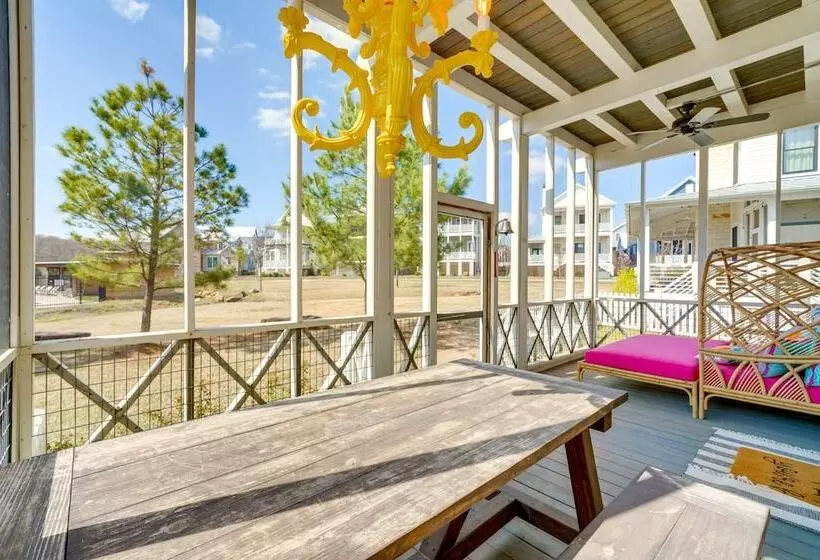 Carlton Landing Home W/ Poolside Lake View!