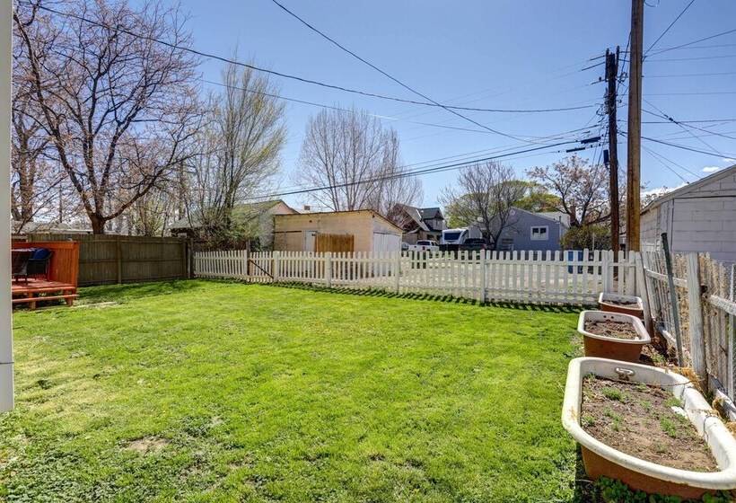 Charming Montrose Family Home: Block To Downtown!