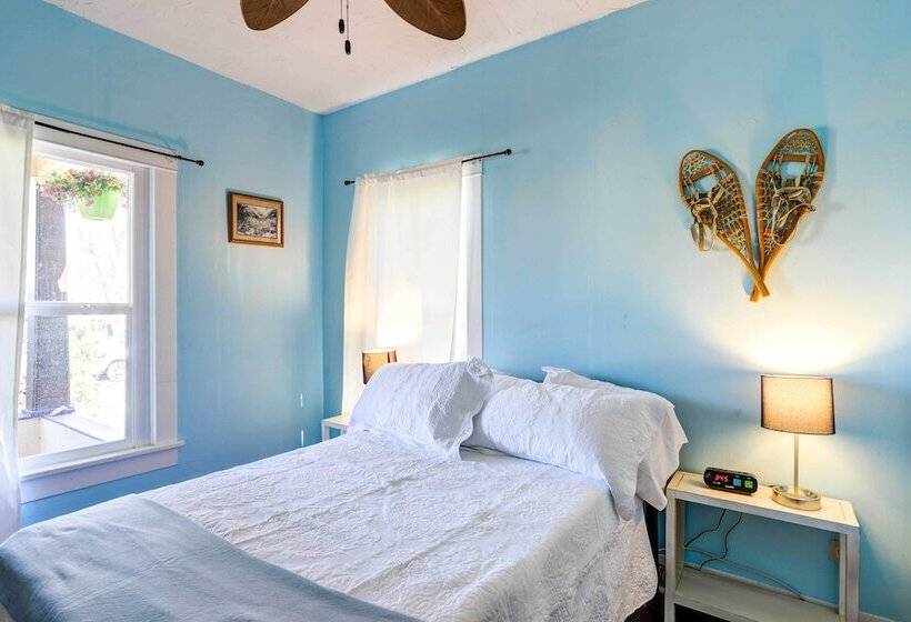 Charming Montrose Family Home: Block To Downtown!