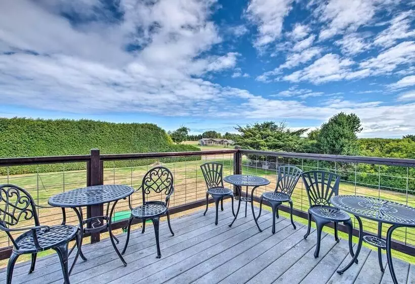 Charming Sequim House W/ Olympic Peninsula Views!