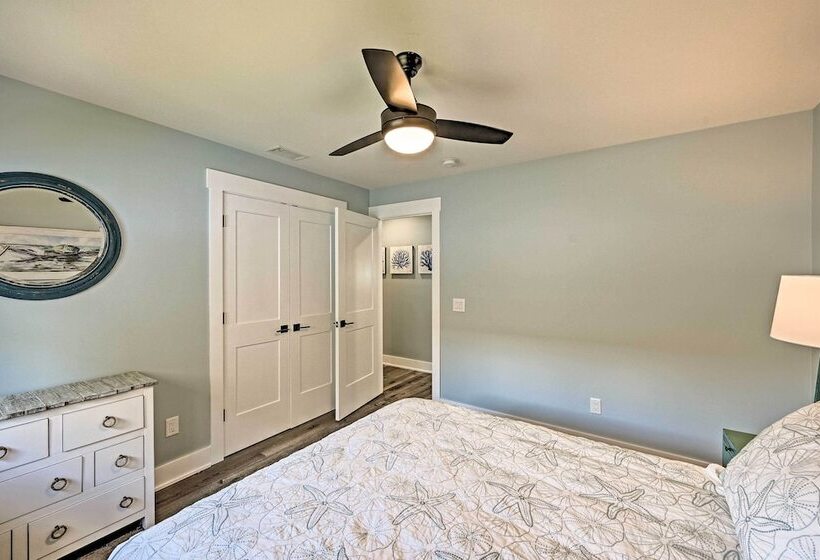 Naples Home W/ Patio < 1 Mi To Beaches!