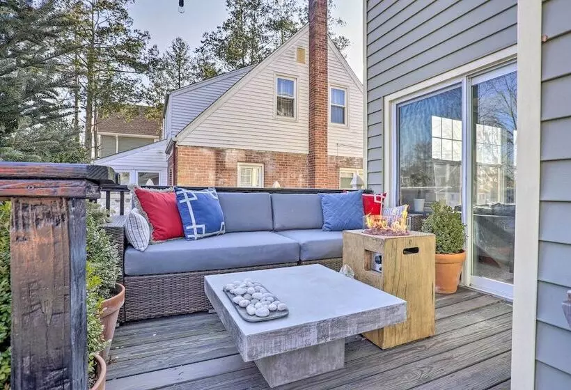 Classic Teaneck Colonial Home With A Modern Touch