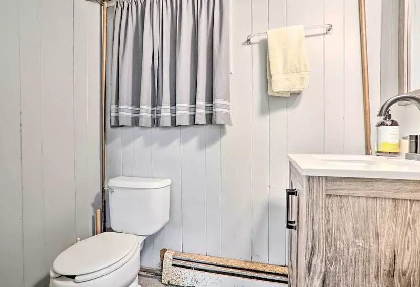 Classic Teaneck Colonial Home With A Modern Touch