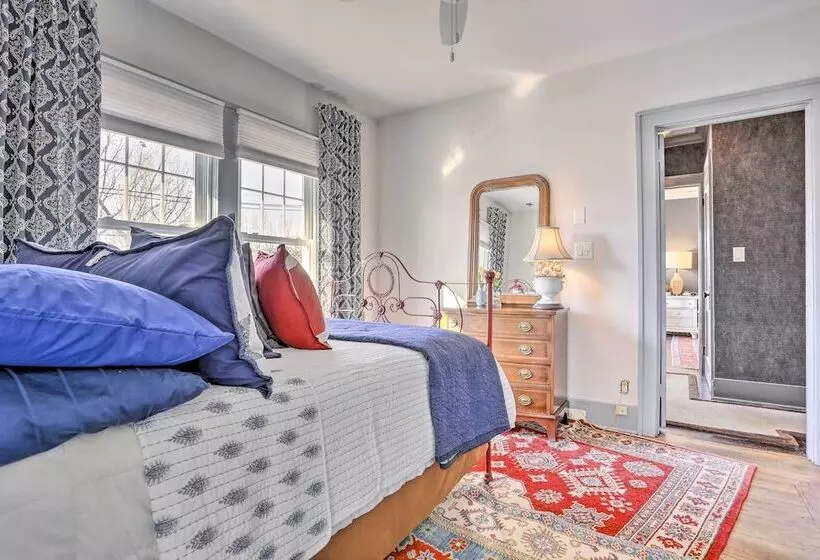 Classic Teaneck Colonial Home With A Modern Touch