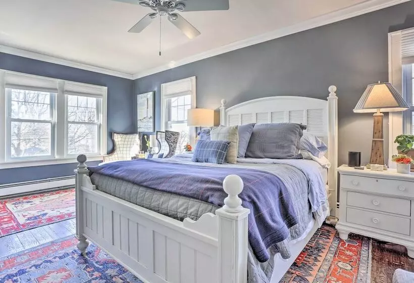 Classic Teaneck Colonial Home With A Modern Touch