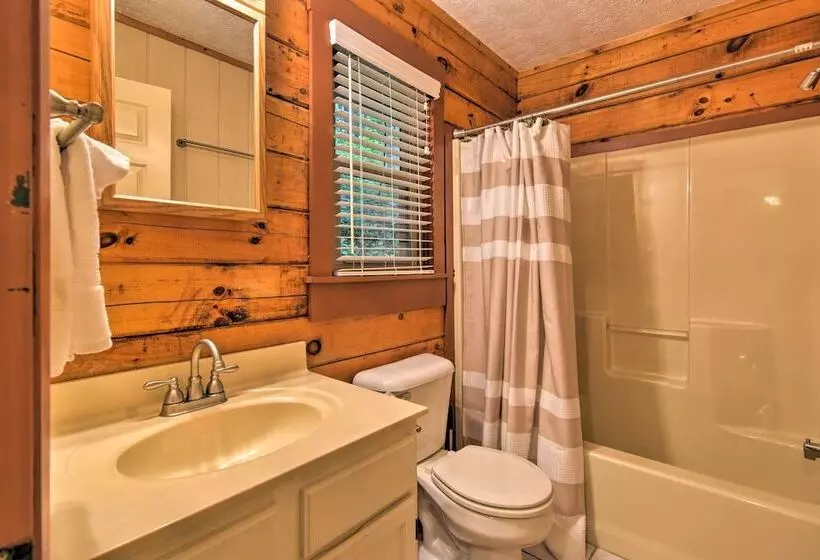 Clyde Cabin: Surrounded By Smoky Mtns