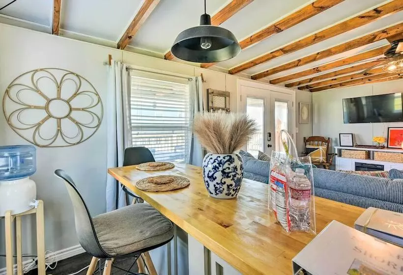 Pet Friendly Surfside Beach Gem   Walk To Beach