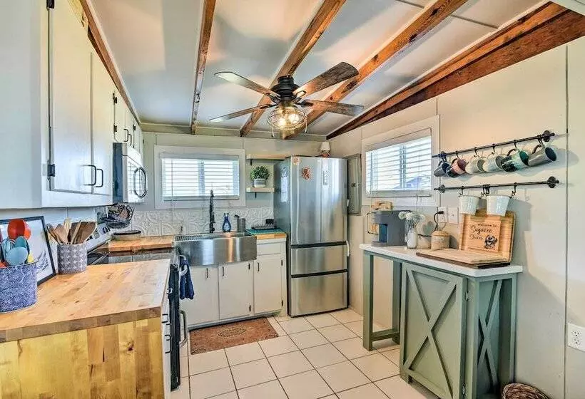 Pet Friendly Surfside Beach Gem   Walk To Beach