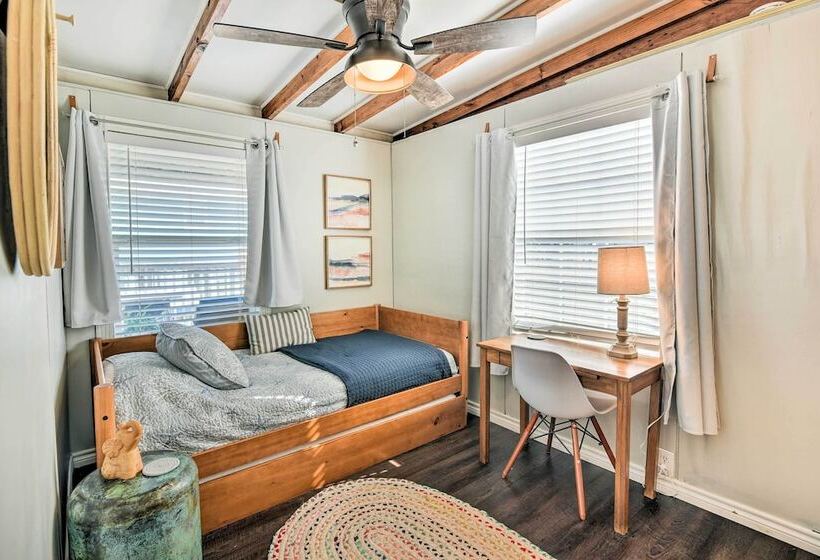 Pet Friendly Surfside Beach Gem   Walk To Beach