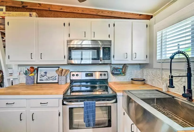 Pet Friendly Surfside Beach Gem   Walk To Beach