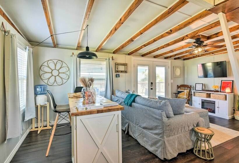 Pet Friendly Surfside Beach Gem   Walk To Beach