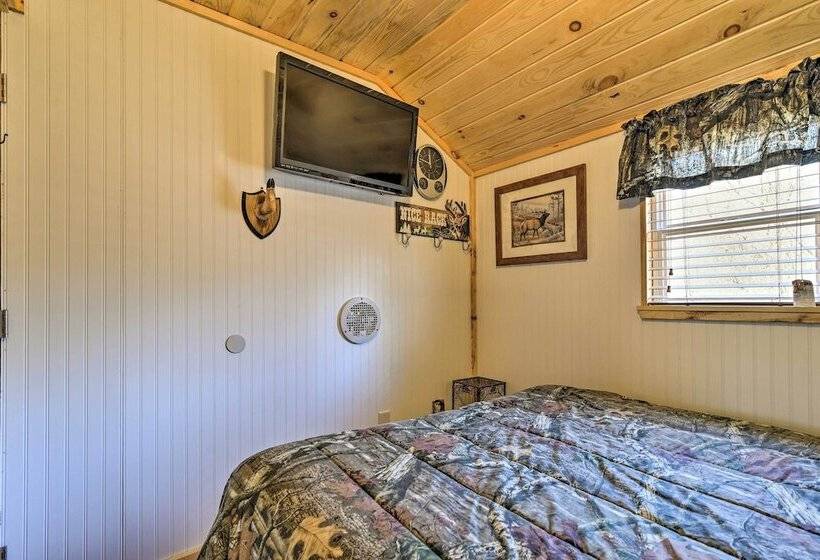 Cozy Cumberland Cabin In The Allegheny Mountains!