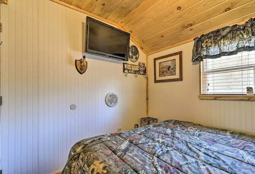Cozy Cumberland Cabin In The Allegheny Mountains!