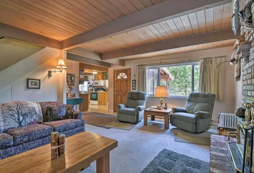 Cozy Mi Wuk Village Cabin W/ Porch Near Stanislaus