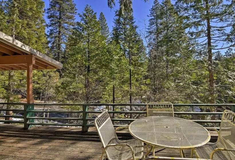 Cozy Mi Wuk Village Cabin W/ Porch Near Stanislaus