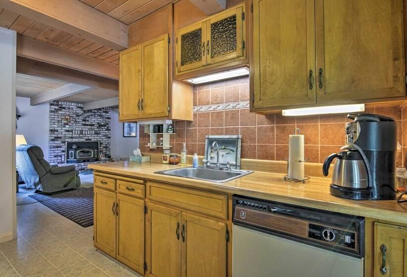 Cozy Mi Wuk Village Cabin W/ Porch Near Stanislaus