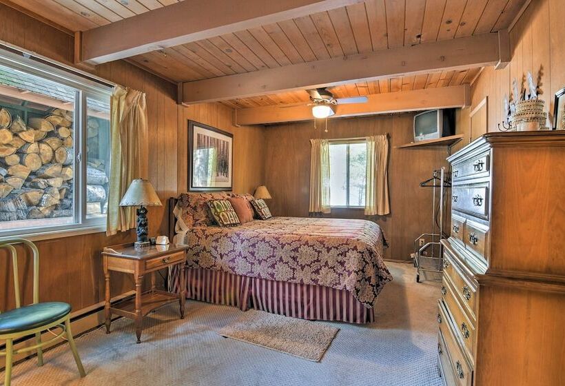 Cozy Mi Wuk Village Cabin W/ Porch Near Stanislaus