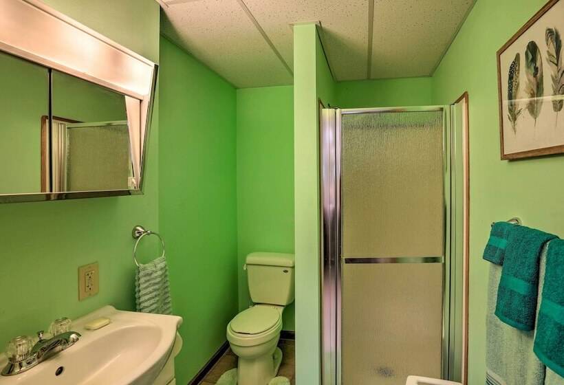 Eagles View W/ Game Room Walk To River!