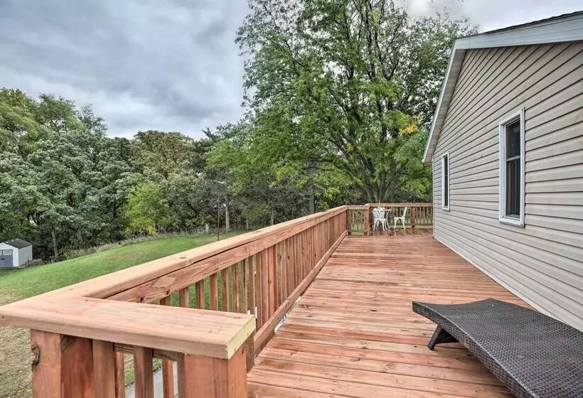 Eagles View  W/ Game Room   Walk To River!