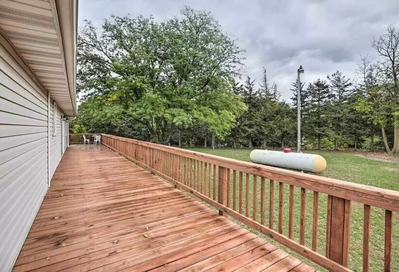 Eagles View  W/ Game Room   Walk To River!