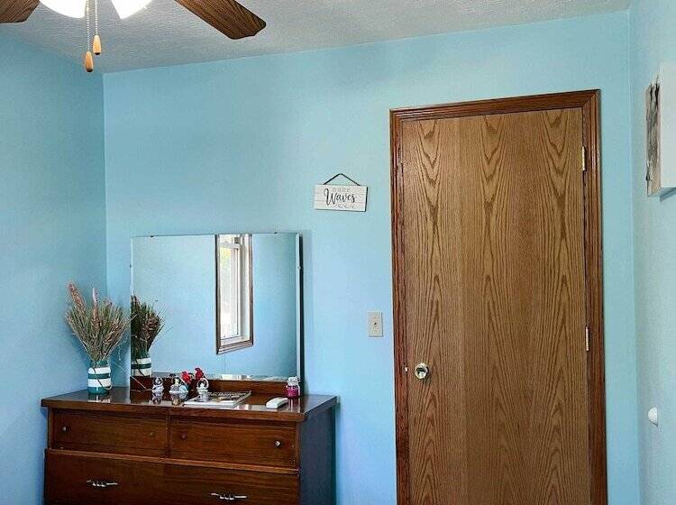 Eagles View W/ Game Room Walk To River!