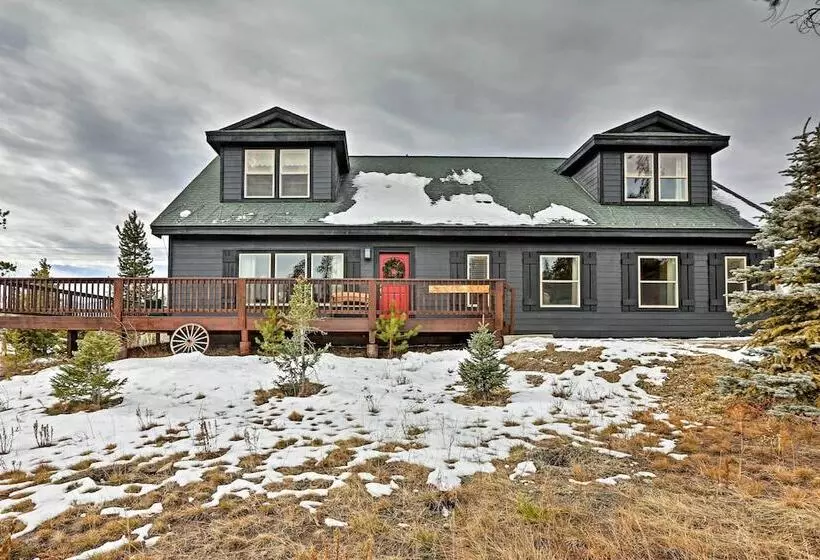 Mtn View Retreat W/ Hot Tub In Granby!