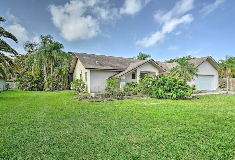 Fort Myers Home, Lanai & Private, Heated Pool