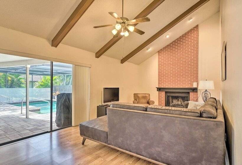 Fort Myers Home, Lanai & Private, Heated Pool