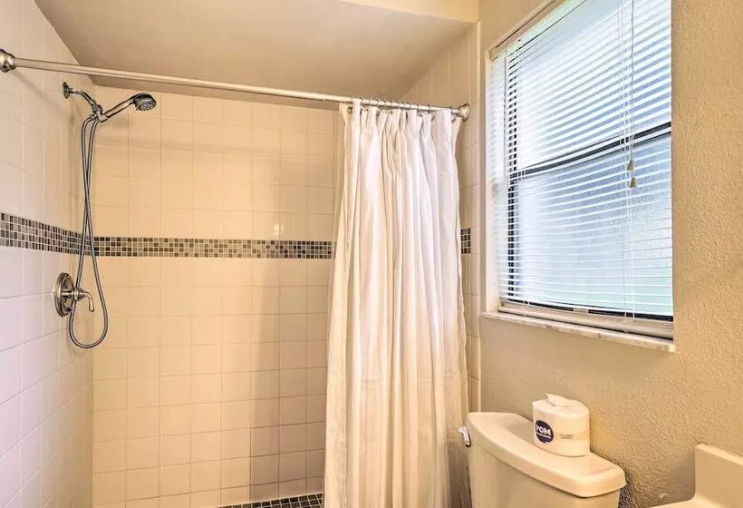 Fort Myers Home, Lanai & Private, Heated Pool