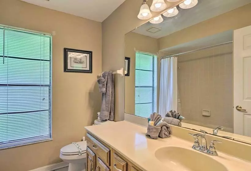 Fort Myers Home, Lanai & Private, Heated Pool