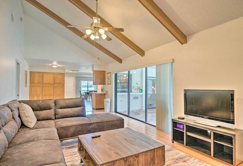 Fort Myers Home, Lanai & Private, Heated Pool