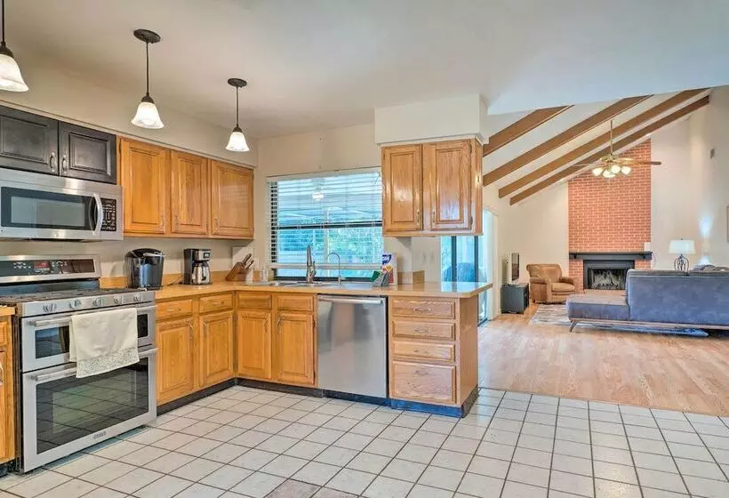 Fort Myers Home, Lanai & Private, Heated Pool