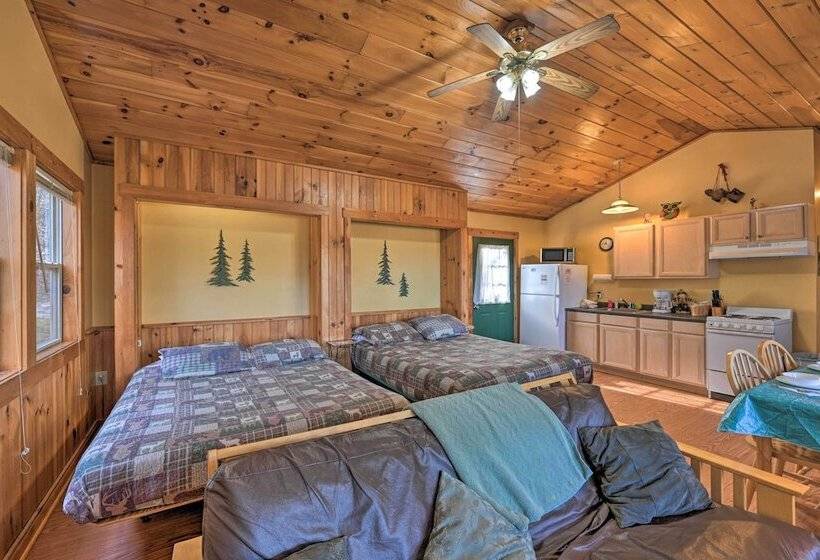 Gone Hiking  Bryson City Cabin W/ Hot Tub & Grill