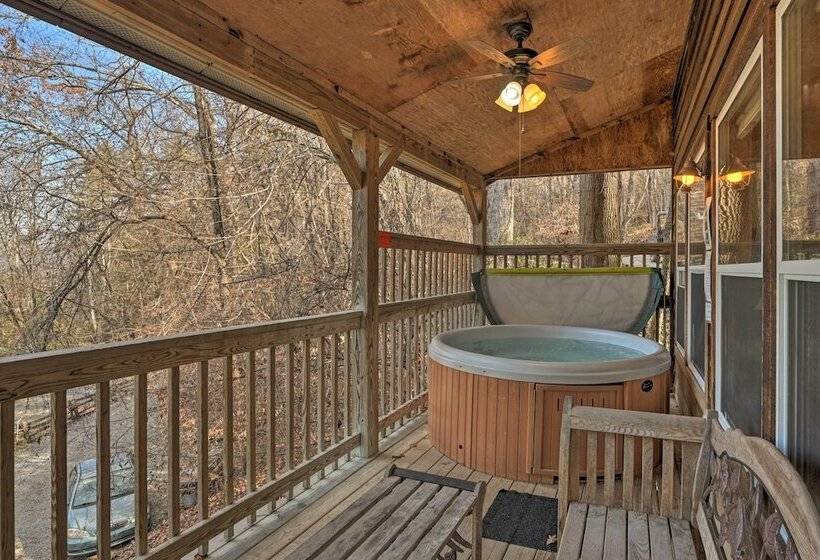 Gone Hiking  Bryson City Cabin W/ Hot Tub & Grill